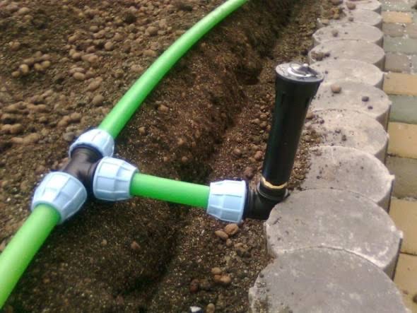 Особенности монтажа трубопровода для полива огорода